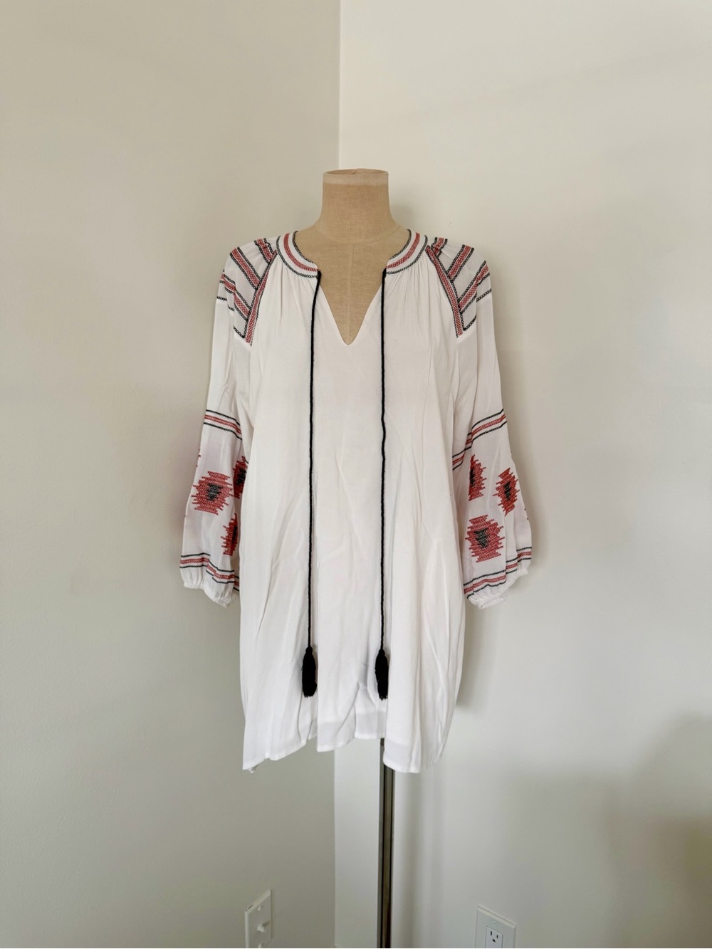 Women's White Embroidered V-Neck Tunic with Red woven Accents